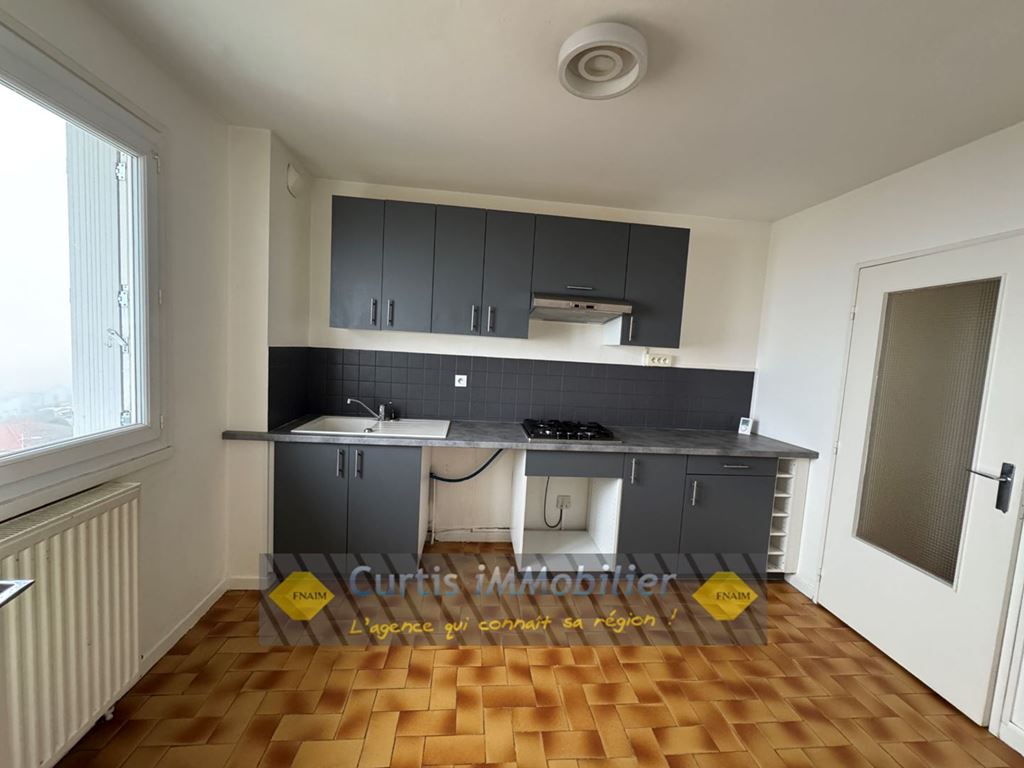 Appartement F3 SAINT JUST MALMONT 530€ CURTIS IMMOBILIER Appartement F3 SAINT JUST MALMONT 530€ CURTIS IMMOBILIER